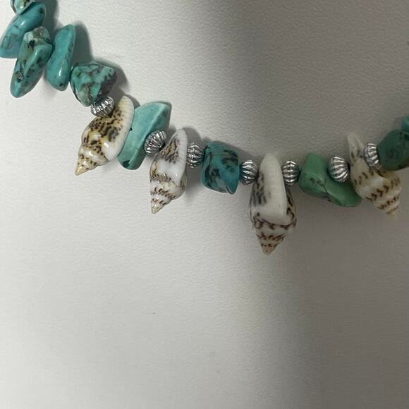 Teal Turquoise dyed stone chip beaded necklace with sea shells boho trendy - Picture 4 of 9
